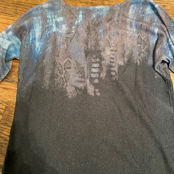 Tahari sweater - Picture 4 of 5